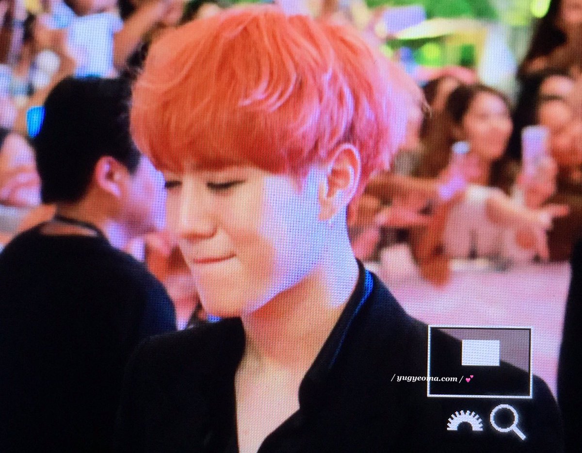 YUGYEOMA_1117's tweet photo. 160511 레드카펫 #유겸 #Yugyeom #GOT7 😌😉 https://t.co/0OXNzyp6PM