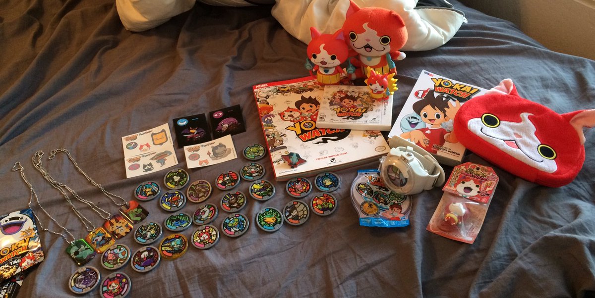 aslynnyan's tweet photo. My little #YokaiWatch collection! I can't wait to make it grow!!! πππ #localizeyw2 https://t.co/6xuIP9KpLC