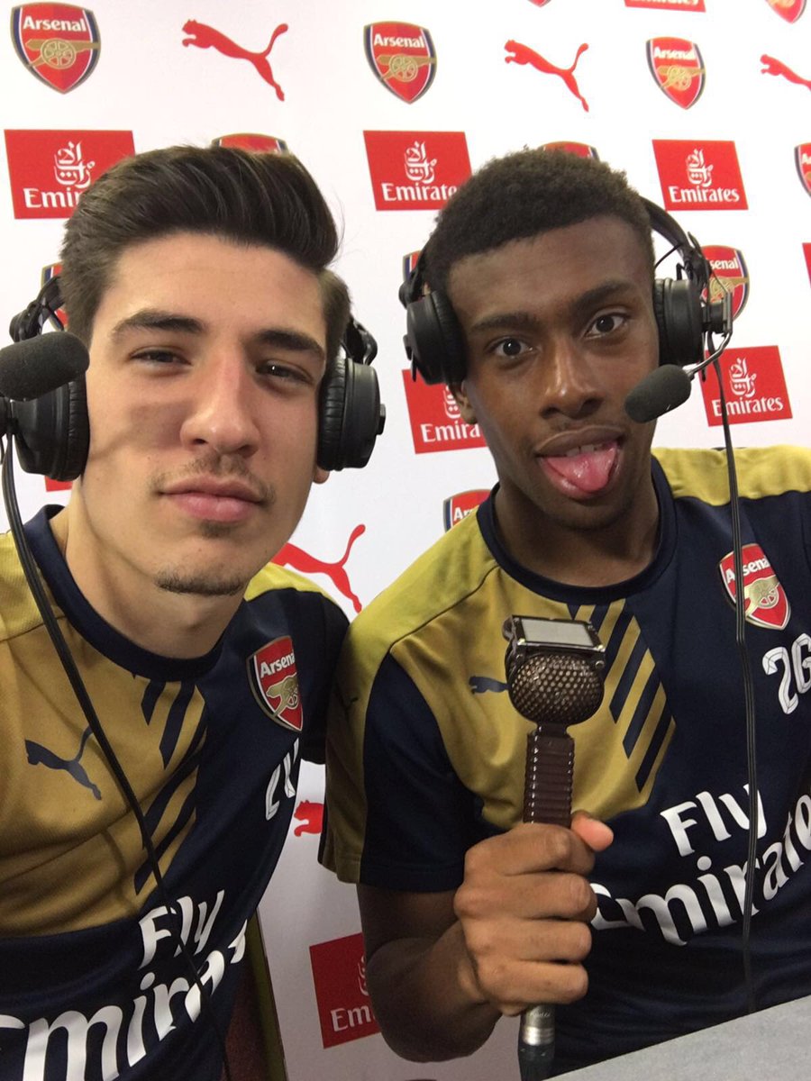 HectorBellerin's tweet photo. About to do it again!! 😂🎙 #UnClassicCommentary https://t.co/bMITLXQiLo