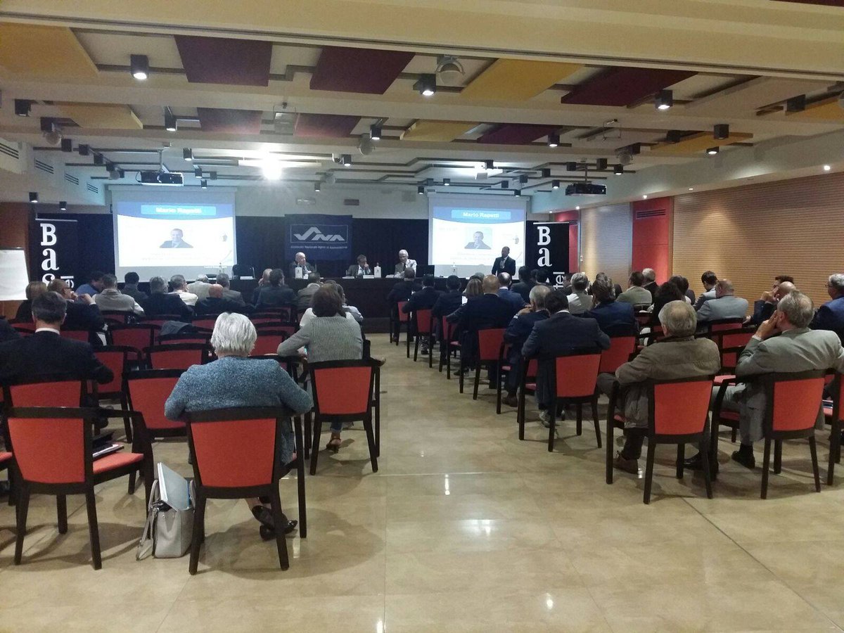 vetrocar's tweet photo. #VetroCar è partner di #Conaform.
Ecco uno scatto tratto dalla riunione svoltasi il 10 maggio a San Donà di Piave! https://t.co/s6qaspab4T