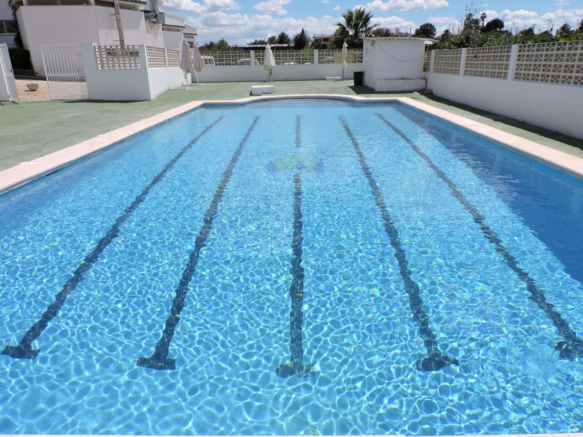 ¿Preparados para el primer chapuzón del año? En unos días, nuestros alumnos disfrutarán de ella en Educación Física.