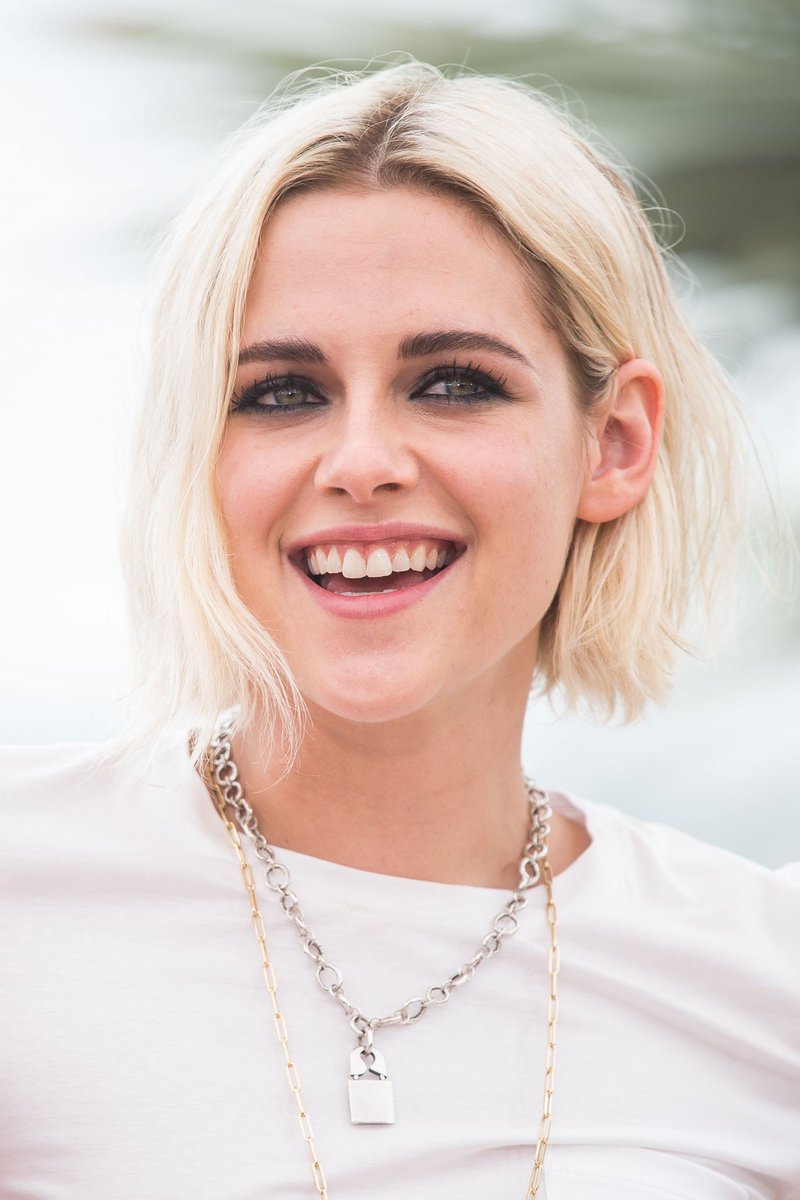 Kristen Stewart Wear Ice Blonde Bob Kristen Stewart Cannes Hair