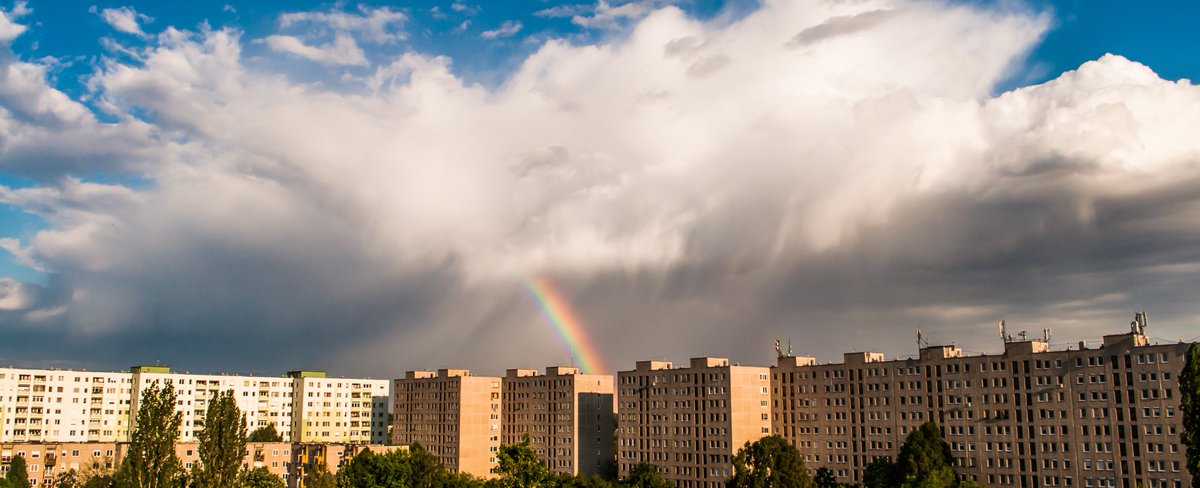 StefanPhoto2015's tweet photo. One day, one photograph.
Day 68 : "After the storm"  #Budapest #rainbow #clouds #blocks 
https://t.co/UVZa1tgNfF https://t.co/1B5WA0cqHW