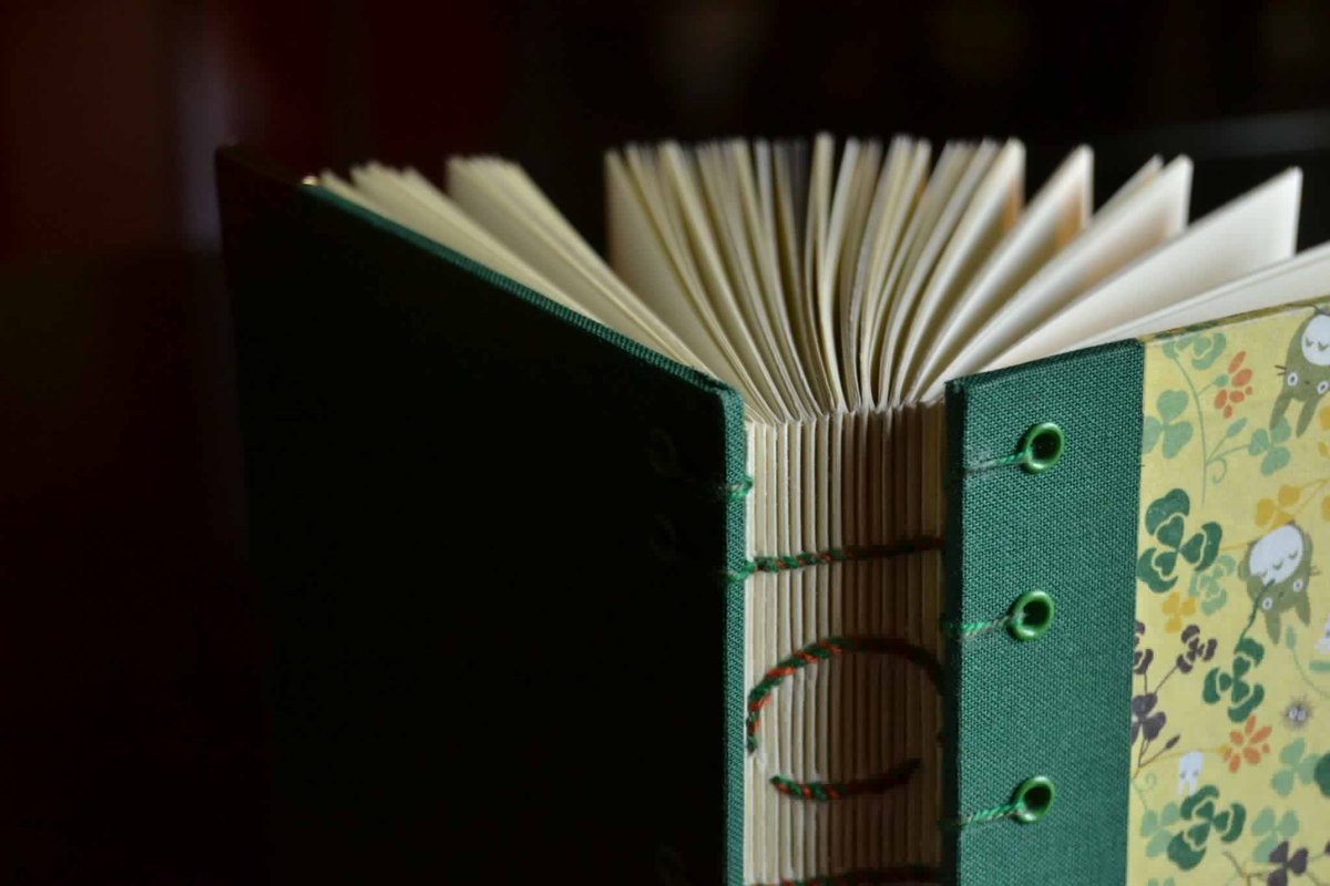 BBookbinding's tweet image. Rilegatura coptic-ricamo TOTORO #coptic #binding #studioghibli #totoro #bookbinding