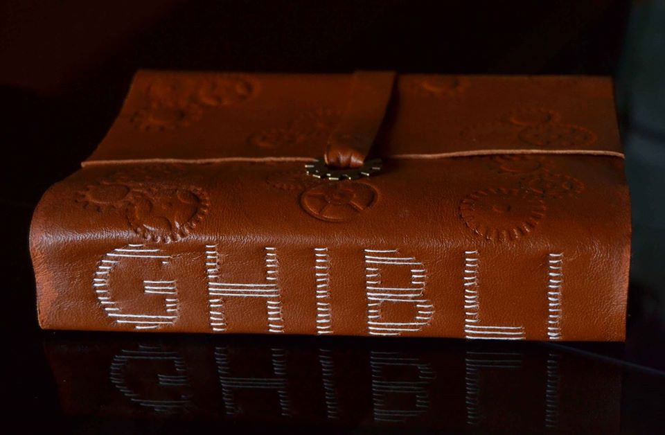 BBookbinding's tweet image. Taccuino medievale GHIBLI in pelle goffrata #binding #studioghibli #medieval #bookbinding