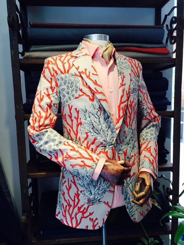PacoRocaModa's tweet photo. Si quieres vestir diferente tu sastrería es #PacoRoca Colon 18 #Castellon #modahombre #newstyle #coolhunting #moda https://t.co/TohhpyIjed