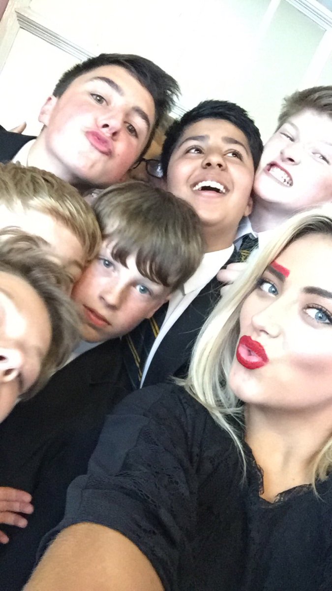 rxyyxn9's tweet image. @OGMissBombShell