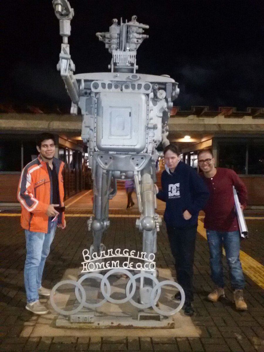 Lulep90's tweet photo. el inicio de una nueva amistad.,..... https://t.co/xlRRaG2tFW