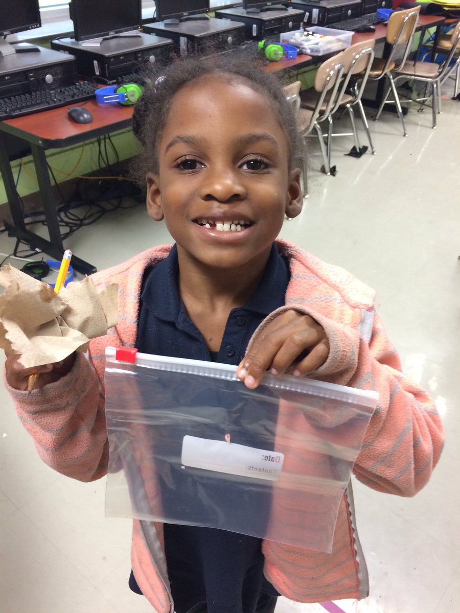mrsmohrsclass's tweet photo. This brave girl pulled her tooth out all by herself!! @ChurchwellMNPS https://t.co/BysMNtul8V