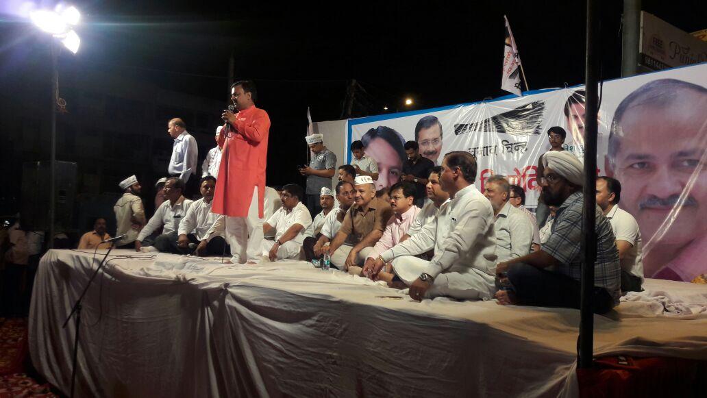 AAPDelhi's tweet photo. मनीष सिसोदिया MCD उपचुनाव में वार्ड 67 से आपके प्रत्याशी सचिन सिंघल के समर्थन में आयोजित जनसभा को संबोधित करते हुए। https://t.co/DkMKaGr2Pl