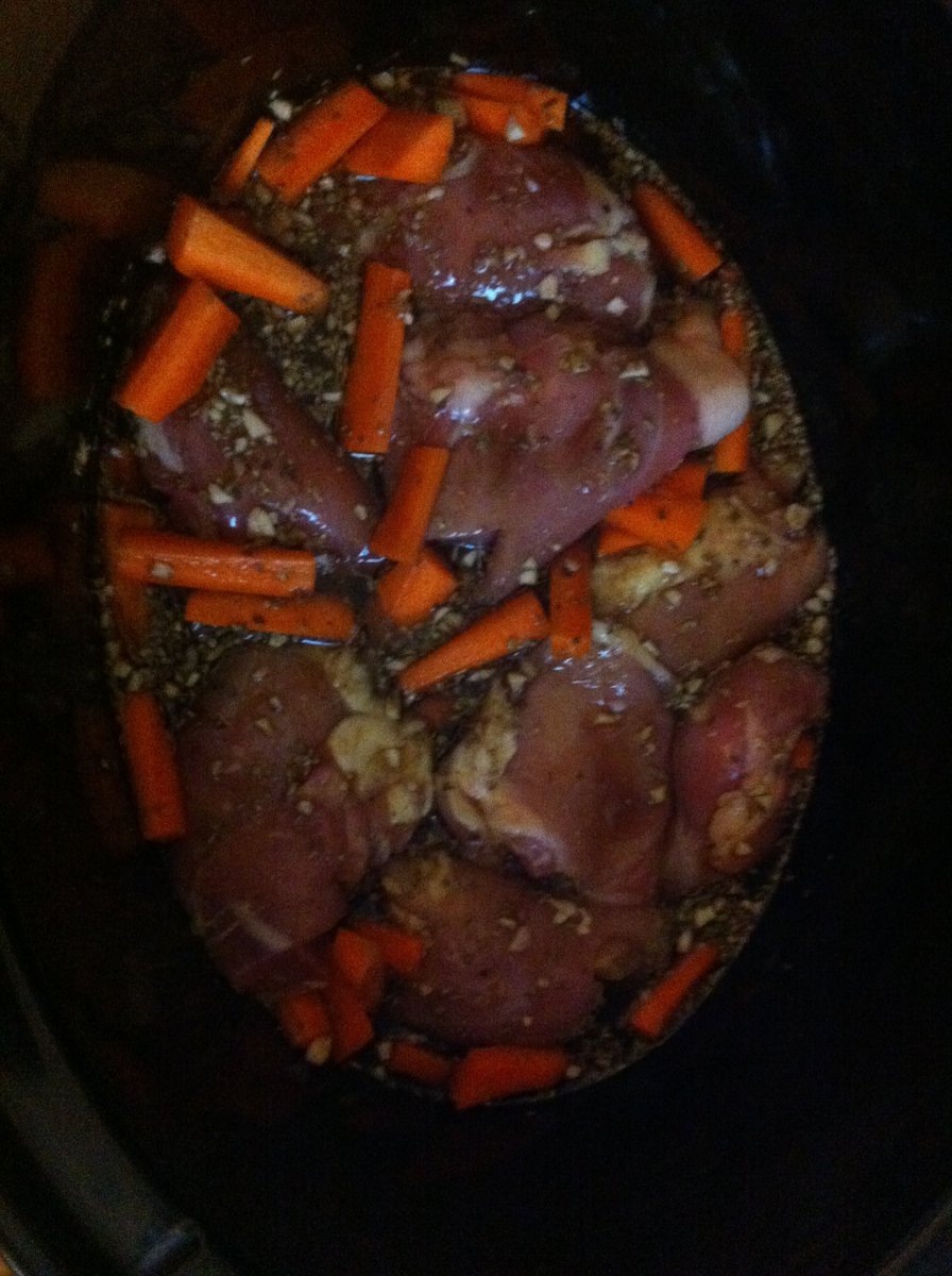 incarlyshoes's tweet photo. Honey Garlic Chicken Thighs its #whatsfordinner recipe &amp; full blog https://t.co/g7X7PjNrfi #mineloveditwillyours https://t.co/n1Boyq0gKZ