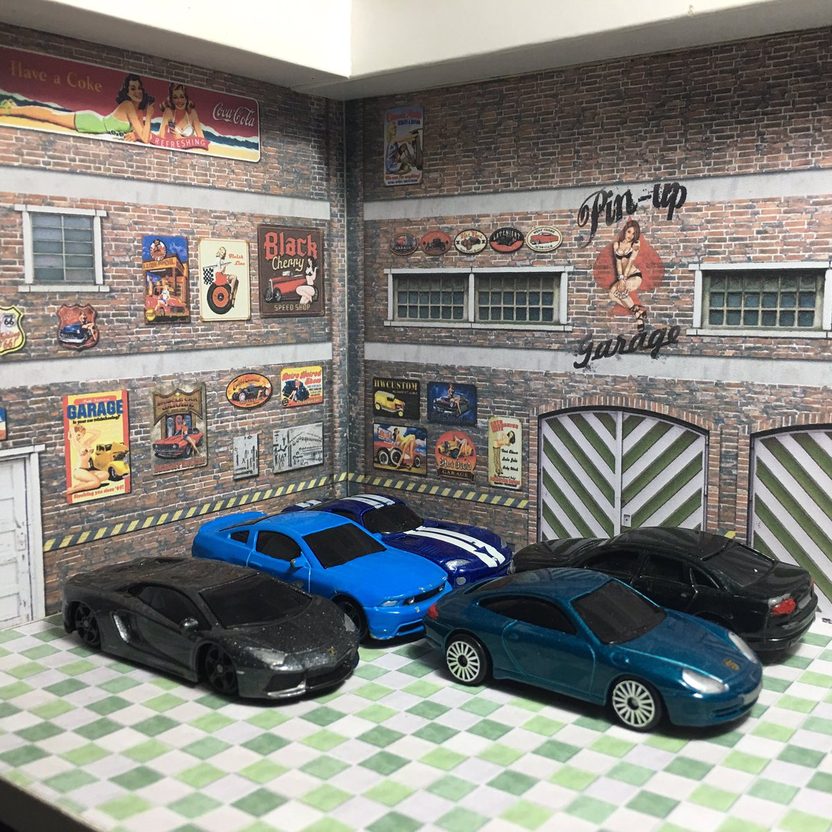 diorama garage hot wheels
