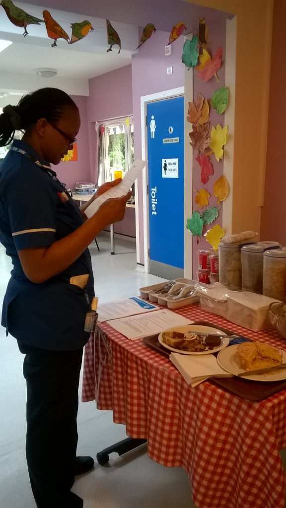 StellaAphasia's tweet photo. Cake &amp; quiz time #swallowaware2016 #900swallows @RCSLT @Smith8Anita @HCTNHS @SpeechPathAus https://t.co/8bh9NVsGU7