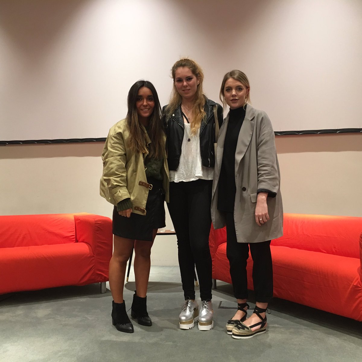 StileDiCoaching's tweet photo. #instagrammers & #influencers #moda
#instaUIC @GigiVives @UICbarcelona @ines_AR3 https://t.co/EYAxgvA6k5