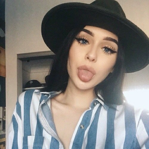 Ｓａｒａｈ♡ (@blxxdreams) on Twitter photo 