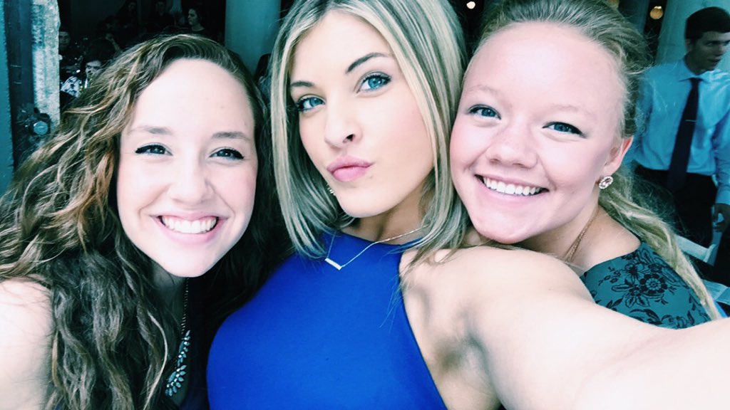 breannE_dale's tweet photo. Two of my best friends are leaving me but at least Becky and I get to road trip🗺💙💛🎉🎓 https://t.co/YSCCo3kt8Z