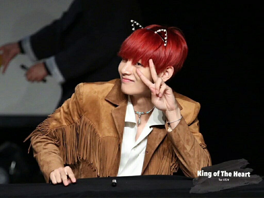 taeistic's tweet image. why is he so cute