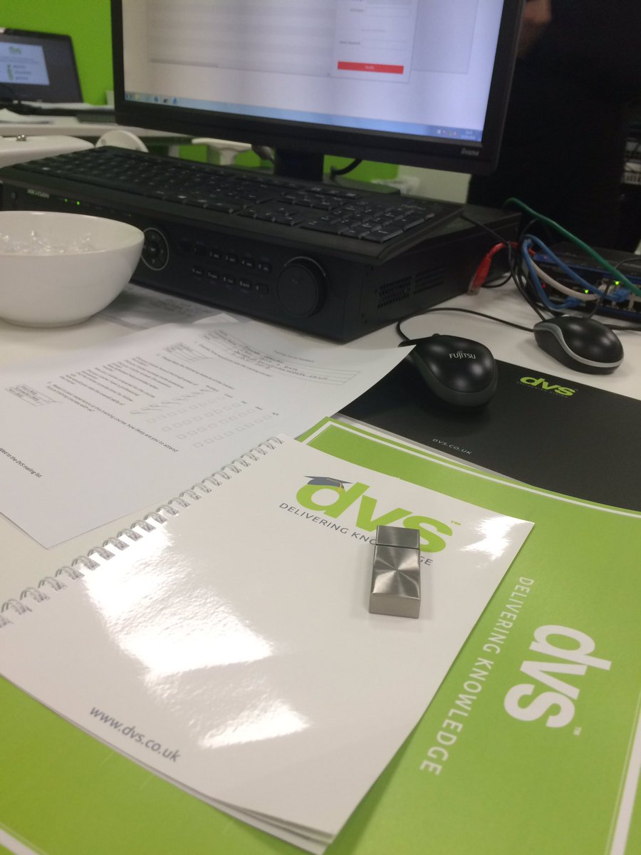 TWL_Tech's tweet image. Thanks to @DVSLTD for today&apos;s CCTV training @twlvoiceanddata @HikvisionEurope #engineer #IPcamera #network