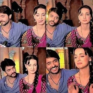 NeffatiNouha's tweet photo. I love you ashish and sanaya 
@Ashish30_Sharma 
@Ali20016Khlood 
@Abir13laifi 
@henoangel4 
@soumiamou332 https://t.co/caA4B43A68