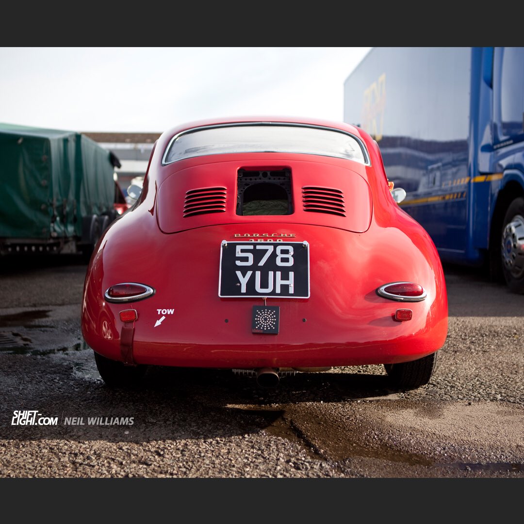 ShiftLightNeil's tweet photo. Morning Paddock stroll #Porsche #356 @DoningtonParkUK @donington_hist #shiftlight #photography #cars https://t.co/a258OIkAVe