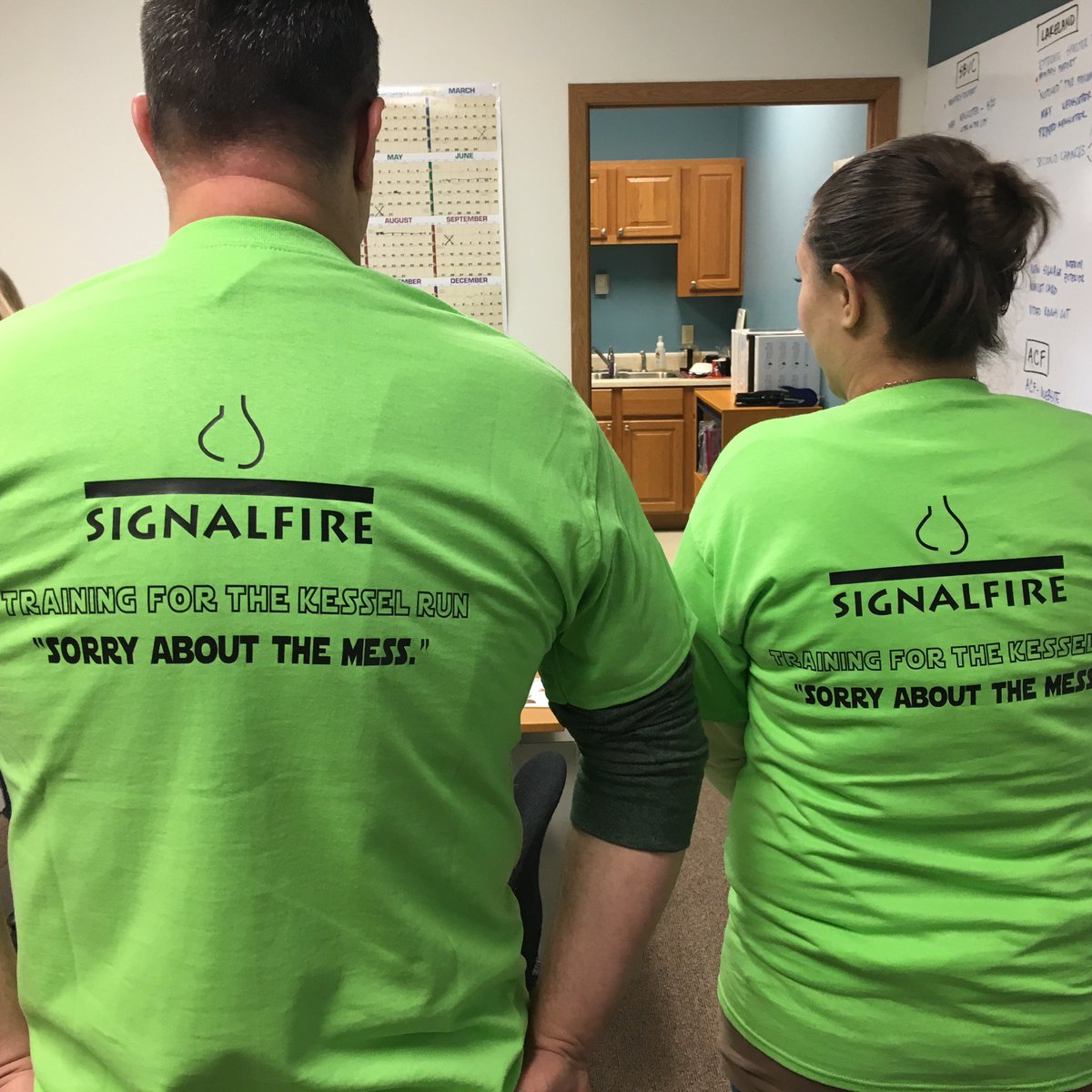 _Signalfire_'s tweet photo. Best. Team. Ever. They surprised me with team t-shirts for this weekend's mud run. #belikehan https://t.co/QpEg0Rb44Z