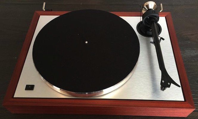 Vinyl lovers: gorgeous new 25th Anniversary edition <a href="/ProJectAudioCAN/">ProJectAudioCAN</a> turntable is a winner!  tinyurl.com/juhedcq