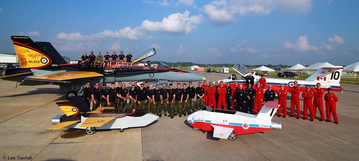 RCAF_ARC's tweet photo. Three great Canadian Demonstration teams at @capeairshow! 
#CapeAirFestival #OurForces #Airshow #RCAF #CFSnowbirds https://t.co/KrykQYpwbb