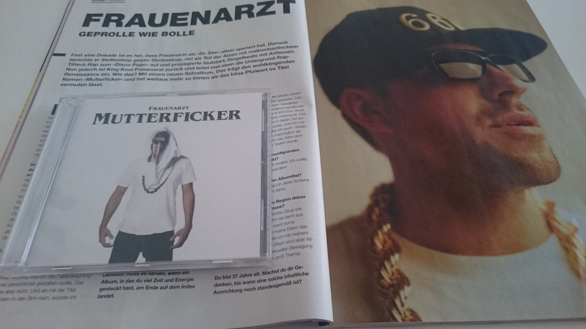 PathTp's tweet image. Mutterficker hören und nebenbei die Juice lesen 😎💪 #kkf #Mutterficker @frauenarzt @JuiceMagazin