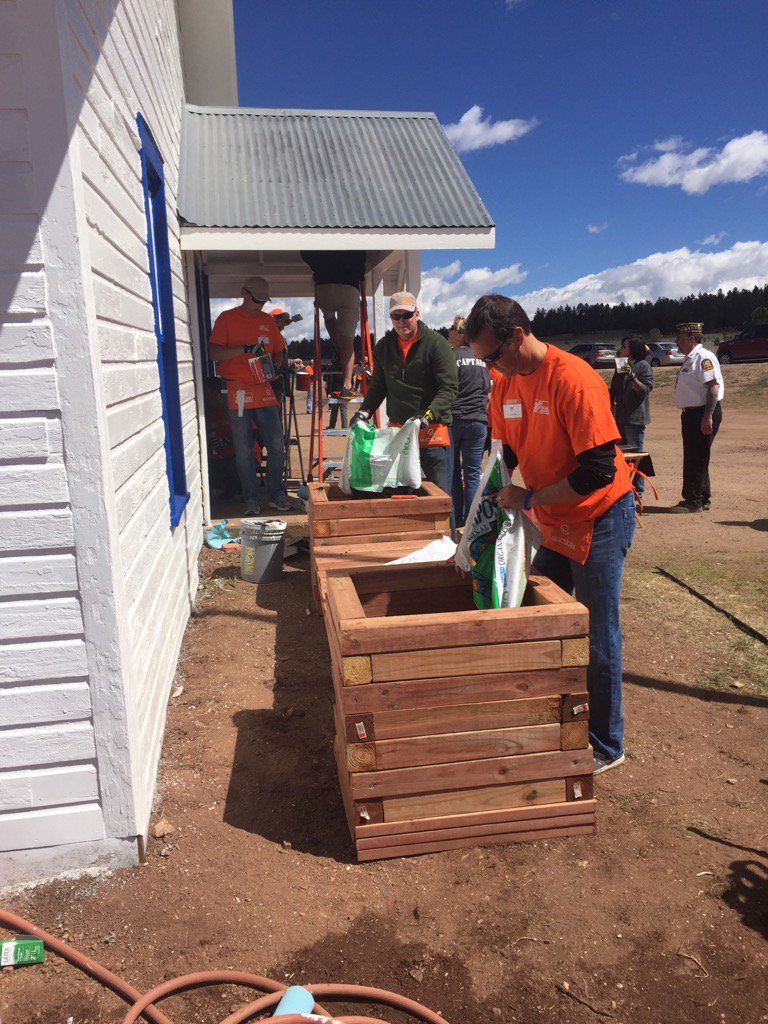 Hard at work!! #serviceselfie