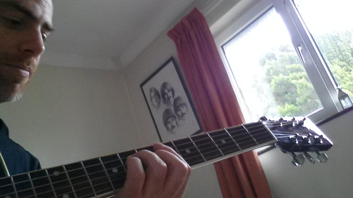 alanc80's tweet photo. This Tanglewood sounds good after @Gardonyis restring. Best music shop in London! https://t.co/EQHdiMBcwF