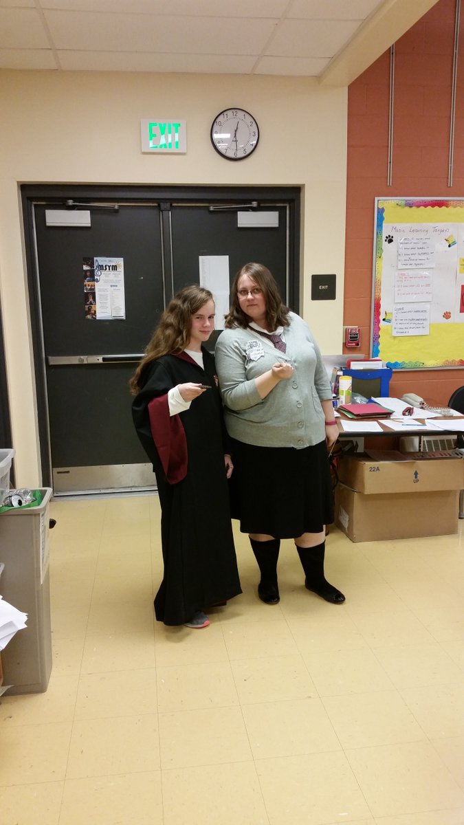 BMSChorusRoom's tweet photo. That moment when you both come to school on character day dressed as Hermione.....
#team_chorus https://t.co/C2Ws0wY5sJ