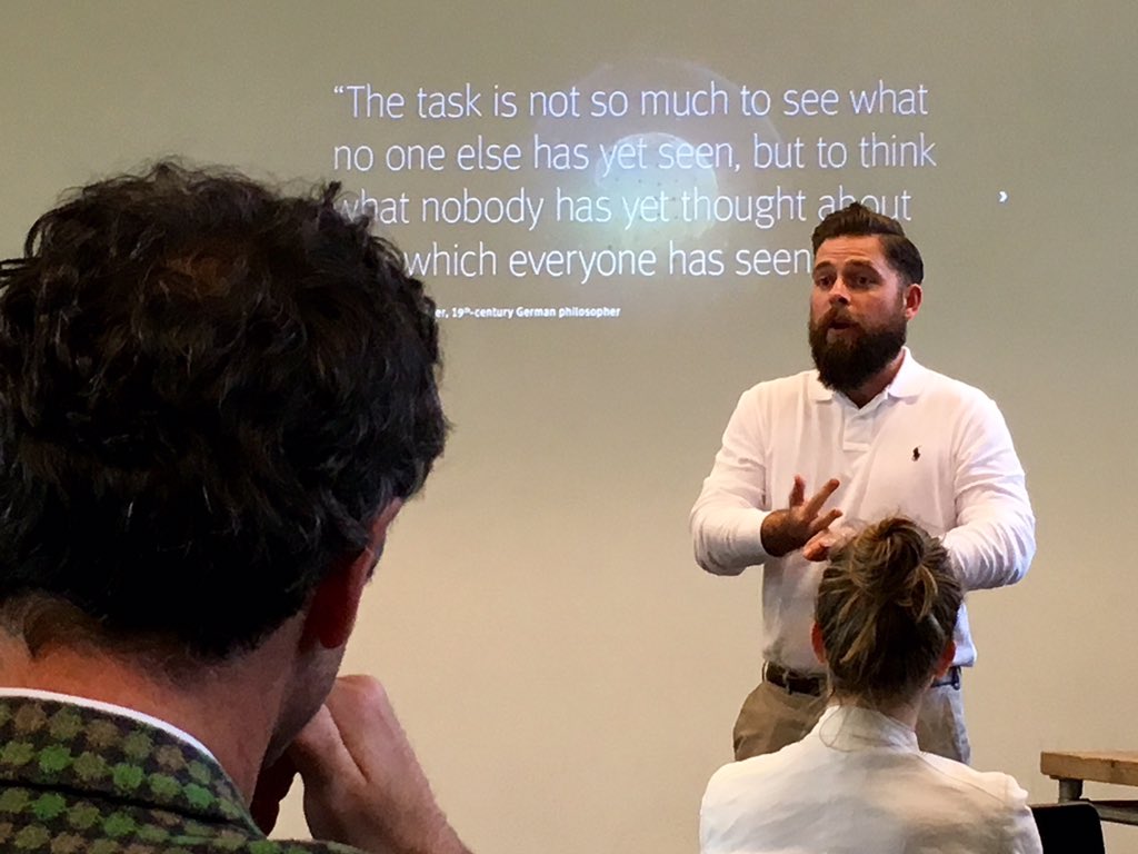 paulhugheslive's tweet photo. The great Oliver Baxter on the Future of Work: 2018. @OBBaxter #designforwork #hermanmiller #akkaarchitects https://t.co/UDe4ilcF3p