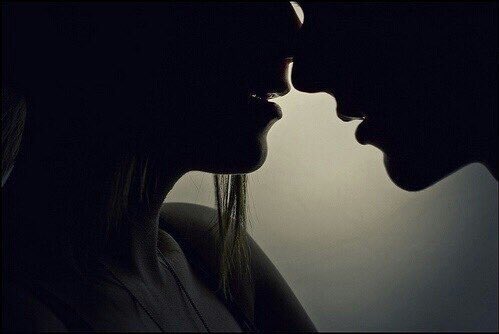 tumundosexual's tweet photo. Te tengo tantas ganas que ni tu te das cuenta. #tumblr #kiss https://t.co/UlqBuxiw4b