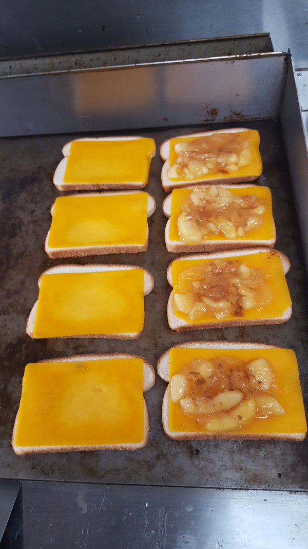 MUstreats's tweet photo. Treat yourself to a sweet &amp; tasty Apple Pie grilled cheese! We're at Farmer until 4pm today! https://t.co/1DDBdZccsl