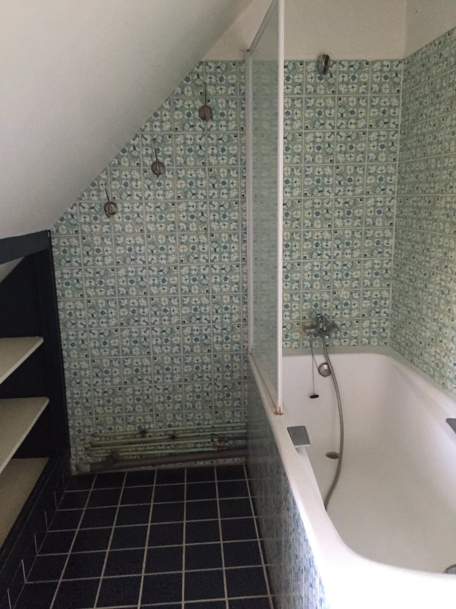 mdesweemer's tweet photo. @StephaneP_off #décoration #salledebain #Lille #Paris @DamidotValerie quand les 70´s laissent place au renouveau https://t.co/SoY1zvUmP8