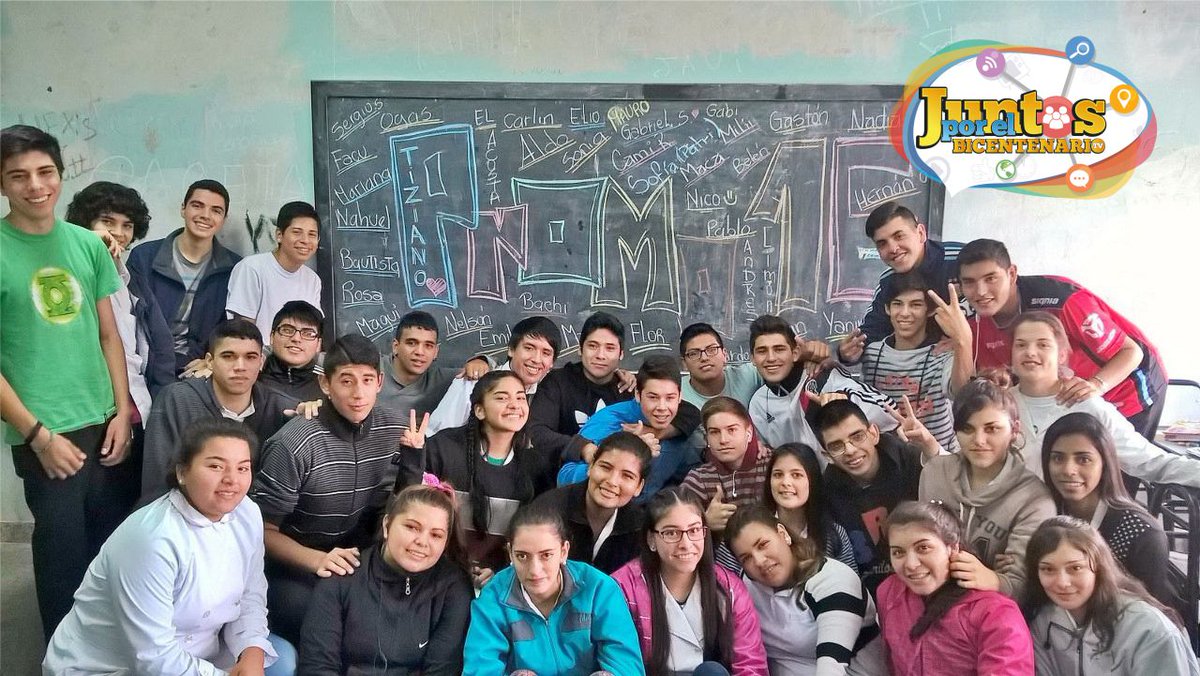 Bicentenario_tv's tweet photo. ¡Cada vez hay más #PreInscriptos! Acá los alumnos de la Escuela San José (Yerba Buena)🎓 #JuntosPorElBicentenario 📺 https://t.co/mOhlEQBKUn