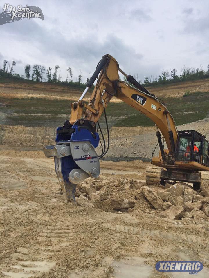 XCentricFrance's tweet photo. Démarrage #XcentricRipper #XR50 sur #Caterpillar #345C Site #Placoplatre pour #CharierTP #Xcentric #JeSuisXcentric https://t.co/GEW22g3JbD