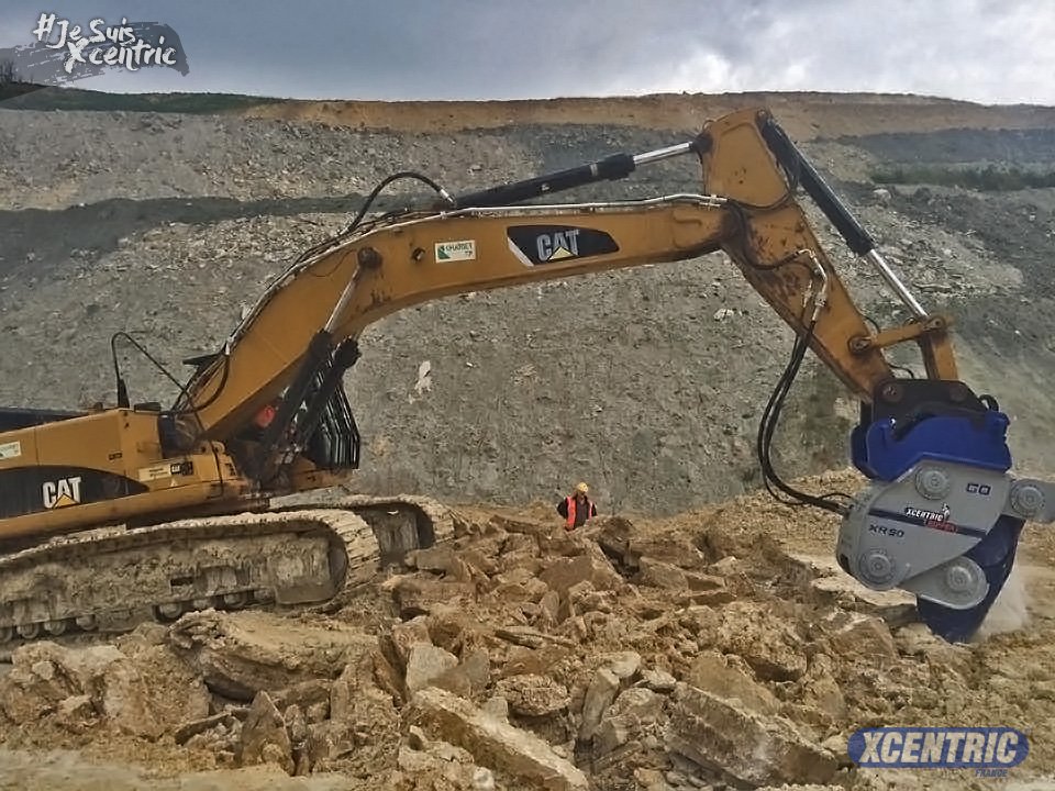 XCentricFrance's tweet photo. Démarrage #XcentricRipper #XR50 sur #Caterpillar #345C Site #Placoplatre pour #CharierTP #Xcentric #JeSuisXcentric https://t.co/GEW22g3JbD