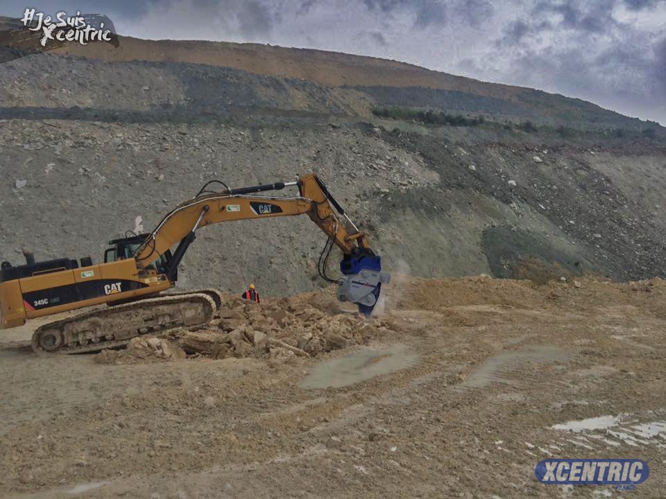 XCentricFrance's tweet photo. Démarrage #XcentricRipper #XR50 sur #Caterpillar #345C Site #Placoplatre pour #CharierTP #Xcentric #JeSuisXcentric https://t.co/GEW22g3JbD
