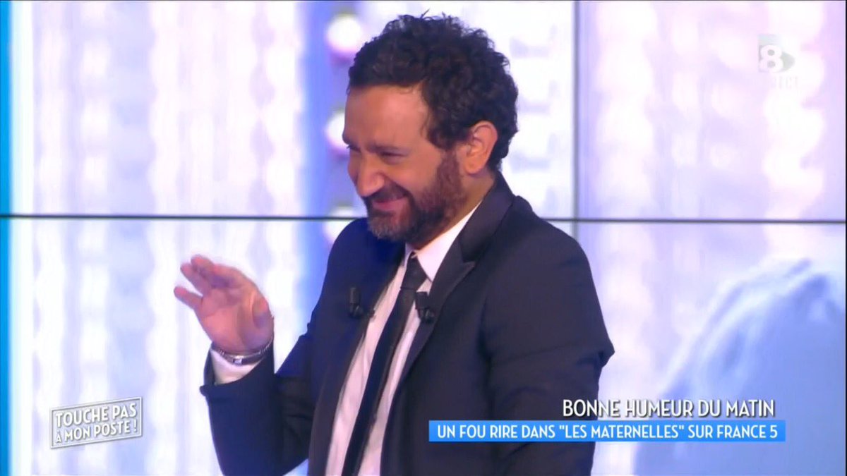 TBT9_W9's tweet photo. 💨💨💨💨😂 #TPMP https://t.co/0f7WKxyw1A
