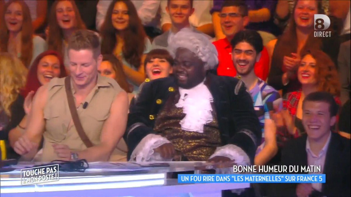 TBT9_W9's tweet photo. 💨💨💨💨😂 #TPMP https://t.co/0f7WKxyw1A
