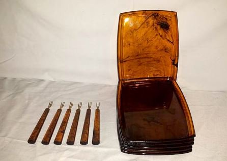 JunkYardBlonde's tweet photo. Mid Century Lucite Trays & Forks https://t.co/tnJ4VDYNYF #madmen #lucite #toroiseshell #mcm #1960s https://t.co/eP89dgfbHd
