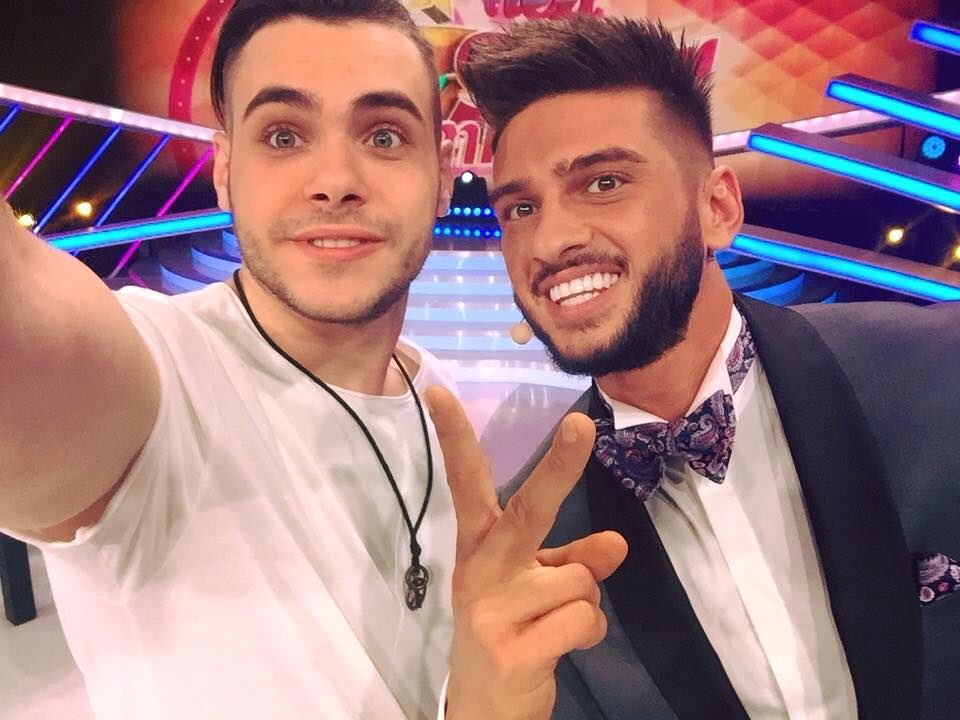 Dorianpoppa's tweet photo. Mai este nevoie de prezentare domnișoarelor ?✌🏽
Mircea Eremia pe platoul Next star de la 20:30 pe antena 1 👅 https://t.co/lGgr0KIdpd