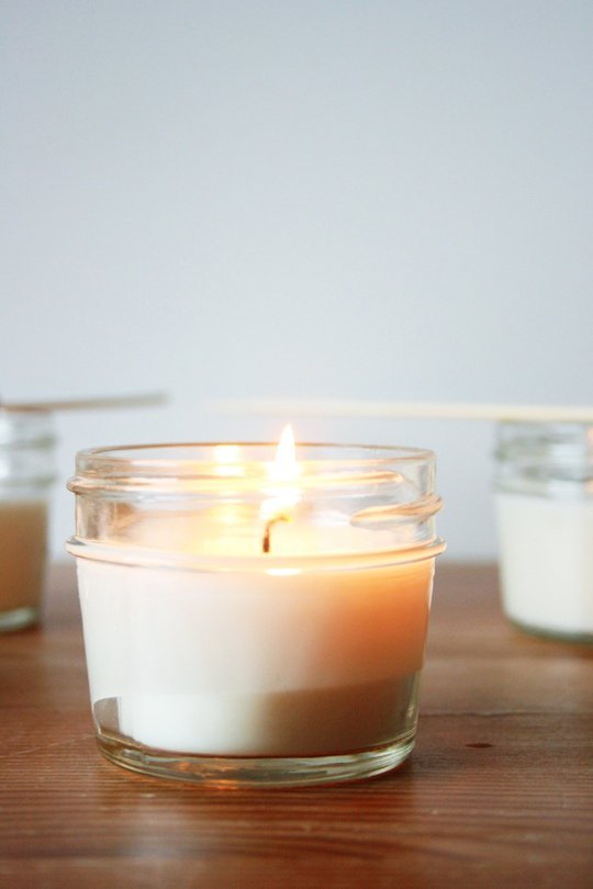 EverythingHomeD's tweet photo. Ways to Make Your House Smell Amazing Light a candle.Simmer some spices. Simmer some spices.Simmer some spices. https://t.co/feerJLbLPq