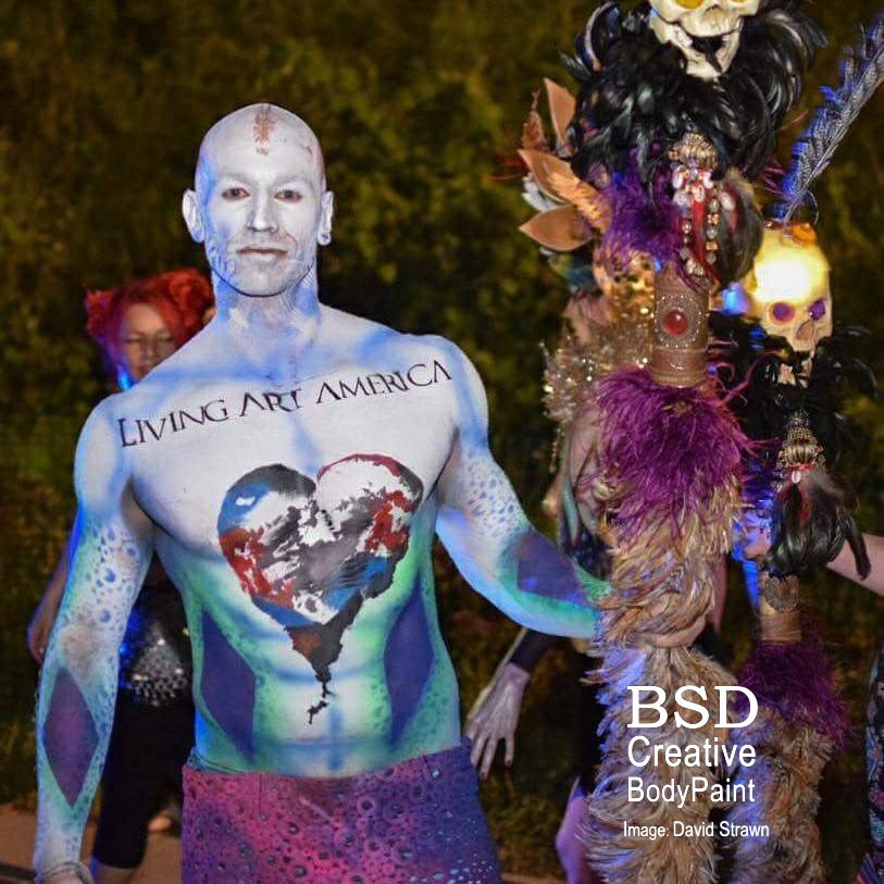 BSDCreative's tweet photo. @liveartamerica &amp; @ChlkoFoundation led #BeltlineLanternParade to @piedmontpark. @BSDCreative #airbrush #bodypaint. https://t.co/xDHiaIcHZs
