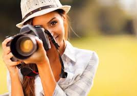 ابتسمو 
سألتقط لكم 
صوره
اطرحو همومكم
جانبا
واهمسو 
ﻻانفسكم
الحياة 
اجمل
من ان 
نعاني
#السلطانه