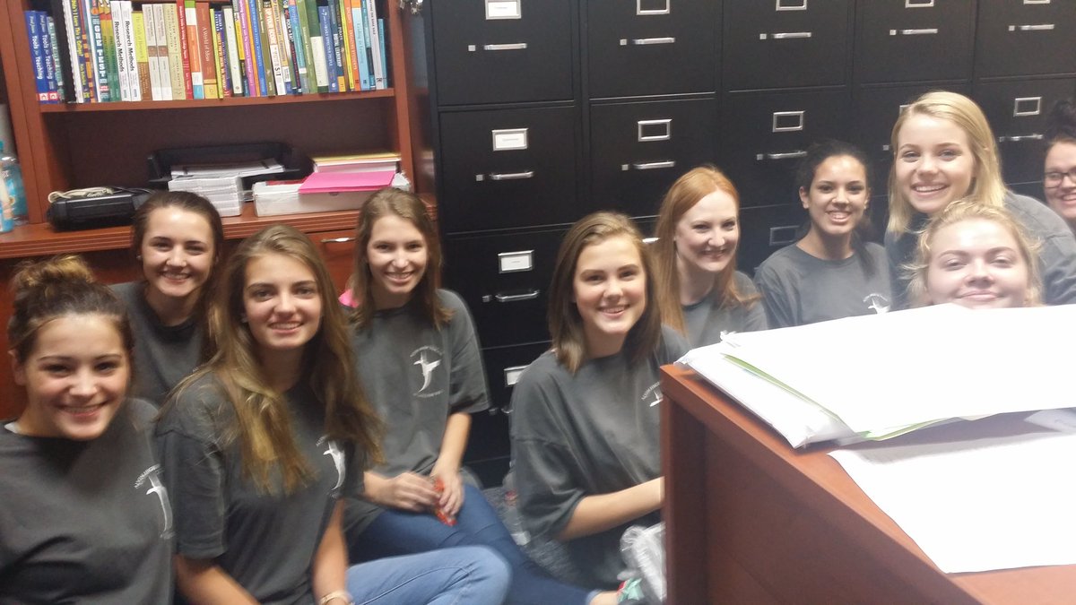 Fred Lewis tweet media