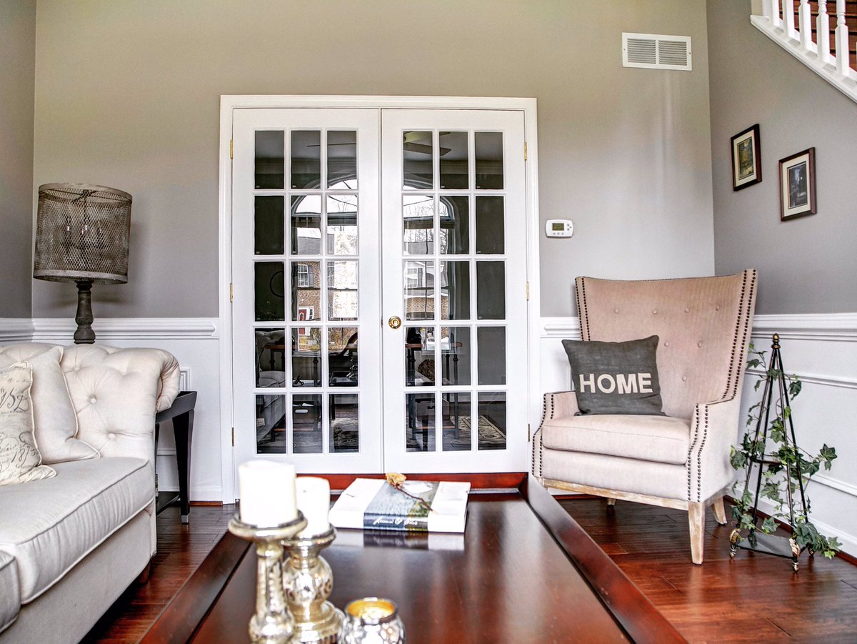 BaltBestDesign's tweet photo. @Baltimoremag check us out #interiordesign #interiordesigner using @BenjaminMoore #paint #Baltimore #maryland https://t.co/U1XKJQRSyp