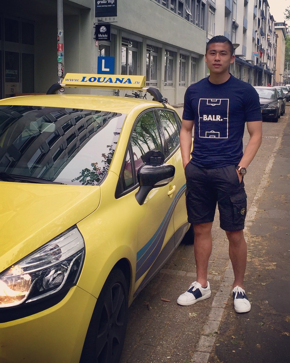 zhangyuning's tweet photo. Difficult dutch license，work my ass off😭 https://t.co/6isTJSiHPe