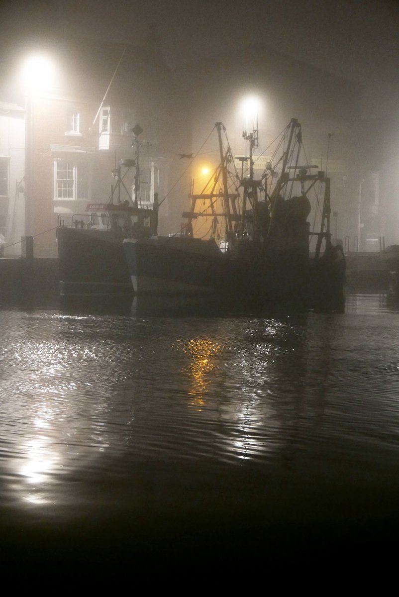 Seriously dense 'haar' (or 'fret') in #weymouth harbour, coupla nights ago.